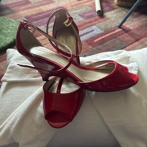 FIONI Clothing Red Patent Peep-Toe Ankle Strap Heels with Gold Buckles